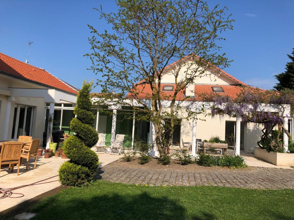 Le Jardin De Fresnes Bed and Breakfast Eksteriør billede