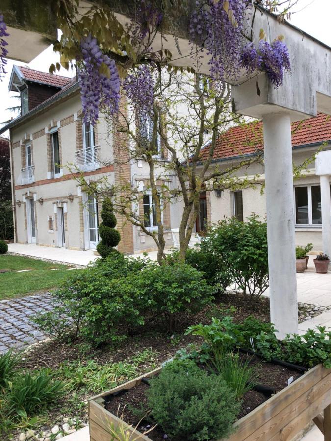 Le Jardin De Fresnes Bed and Breakfast Eksteriør billede