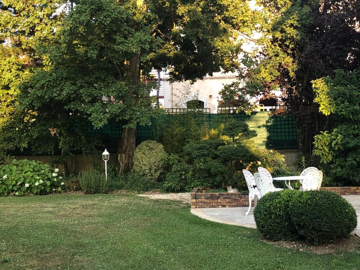 Le Jardin De Fresnes Bed and Breakfast Eksteriør billede